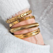 Load image into Gallery viewer, Aria Gold Bangle