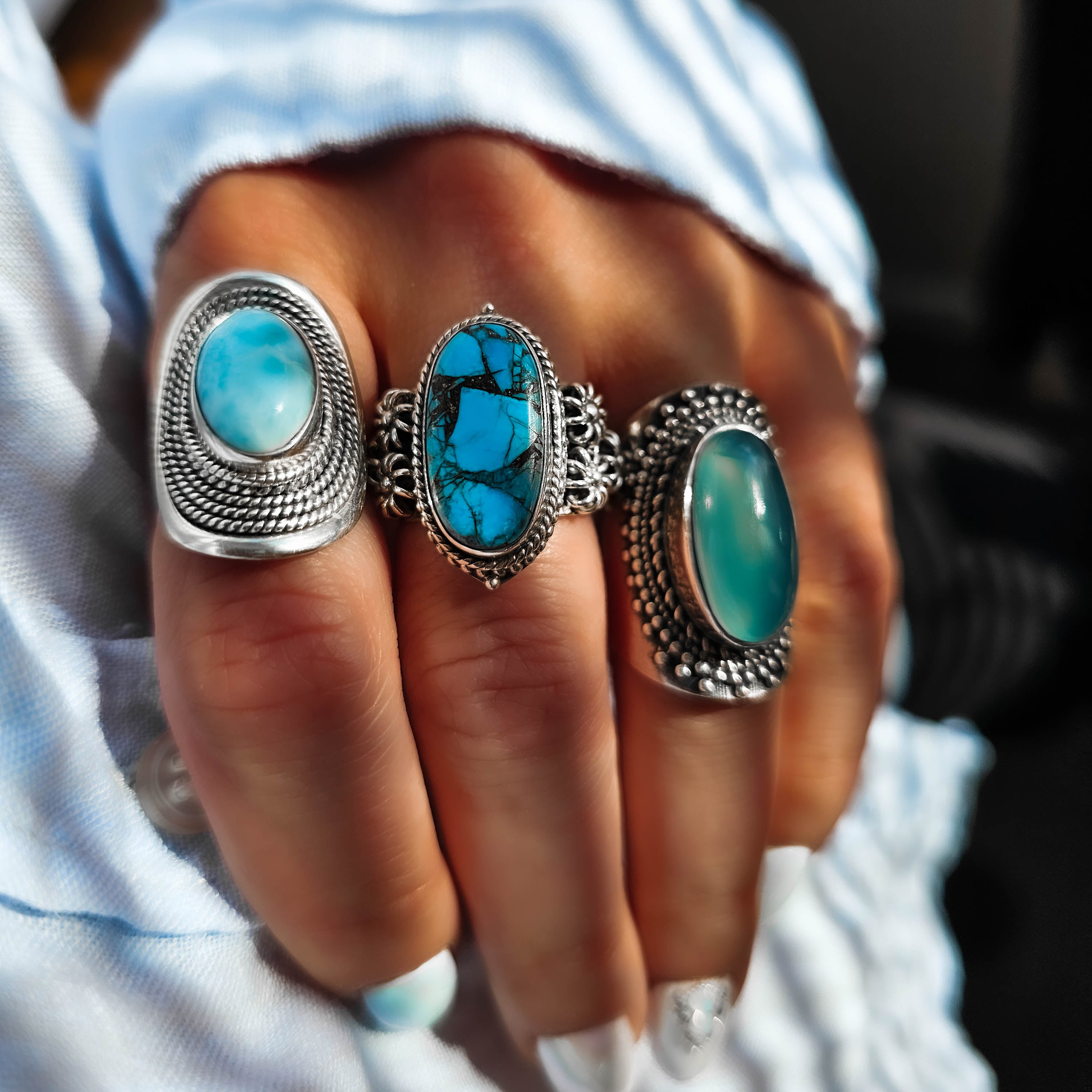silver gemstone rings