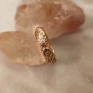 Gold Ring with Celestial Motifs: Sun, Moon, and Stars | Exquisite Jewellery Inspired by the Cosmos | Dorsya