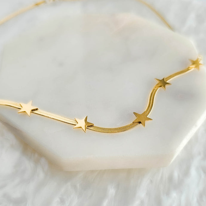 Reach for the Stars Snake Chain Gold Necklace