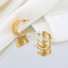 Load image into Gallery viewer, Chunky Hoops in Gold