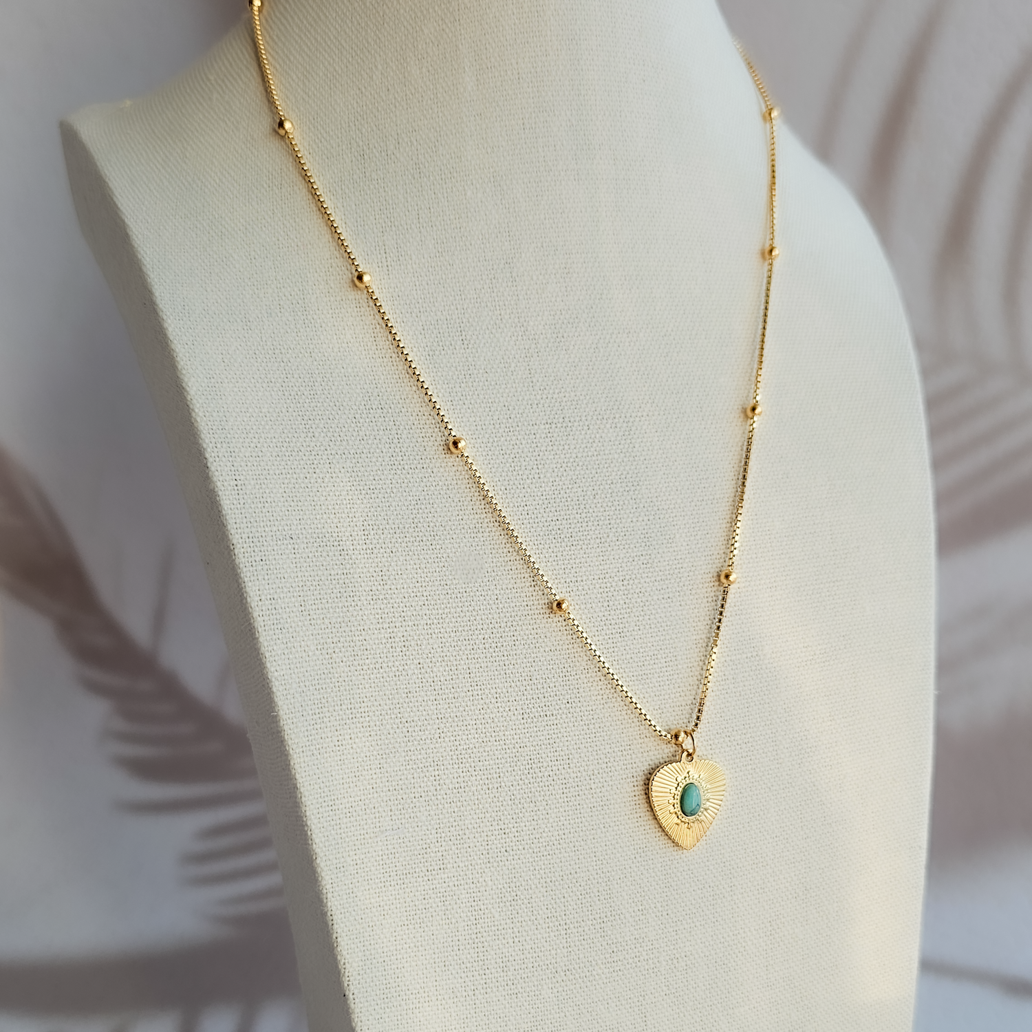 Gold Beaded Chain Heart Pendant Necklace Side |Dorsya