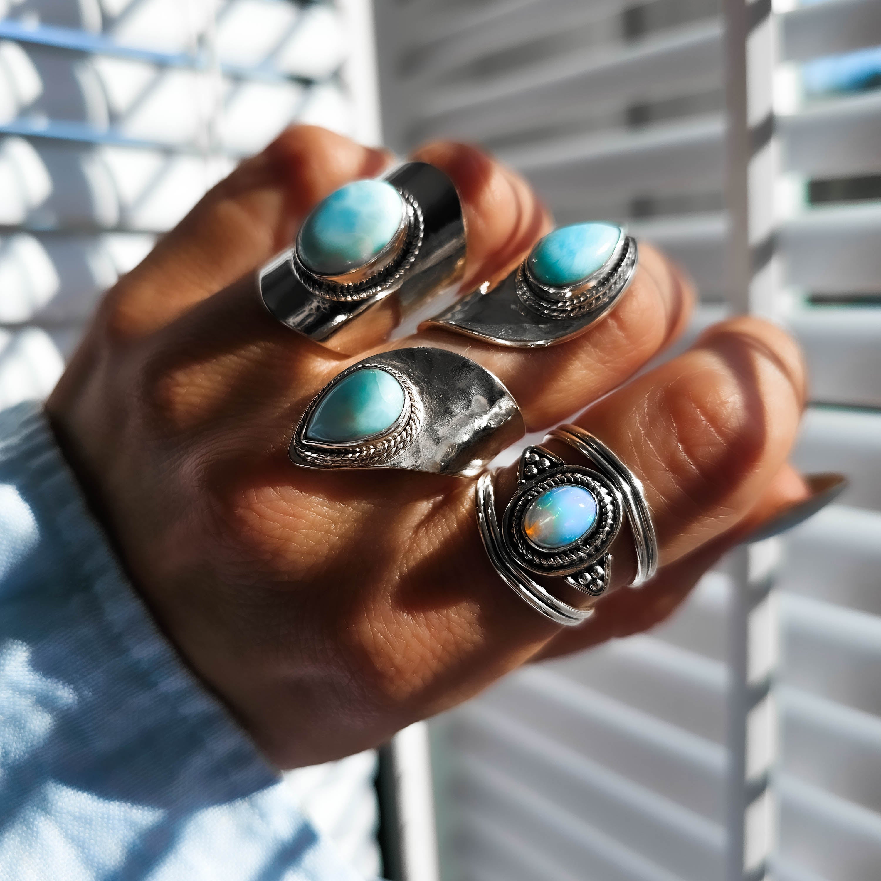 Silver Statement Adjustable Rings Close Up|Dorsya