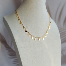 Load image into Gallery viewer, Droplets Gold Necklace Detail